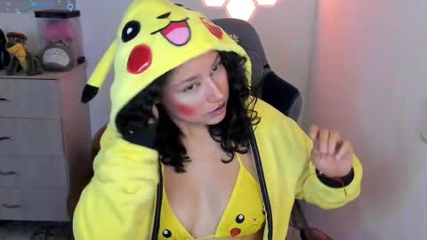 Snapshot of aqua_emilly chatting on October 26, 2025, 12:05 am aqua emilly online show from October 26, 2025, 12:05 am