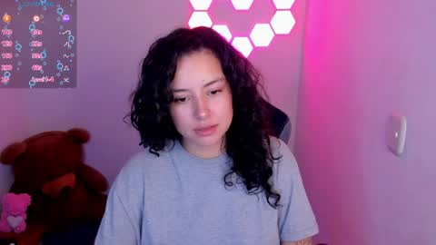 aqua emilly online show from March 30, 2026, 10:33 pm