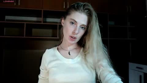 Snapshot of aqualen chatting on October 8, 2025, 12:36 pm aqualen online show from October 8, 2025, 12:36 pm