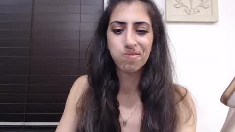 Arab Findom Foot Goddess online show from May 29, 2026, 3:37 am