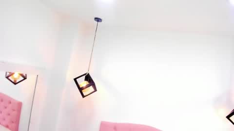 Snapshot of arah_issaa chatting on February 28, 2025, 1:25 pm arah_issaa online show from February 28, 2025, 1:25 pm