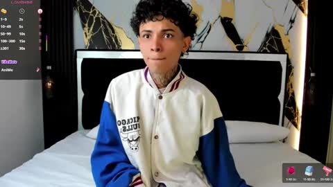 Arceluz  online show from February 23, 2025, 8:11 pm