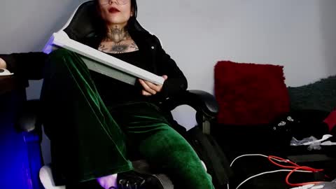 Snapshot of ardat_lili69 chatting on December 19, 2024, 7:18 pm Ardat lili69 online show from December 19, 2024, 7:18 pm