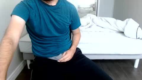 Snapshot of arekusan6 chatting on July 16, 2026, 6:03 pm Arek online show from July 16, 2026, 6:03 pm
