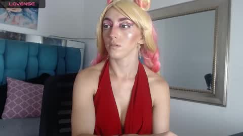 Snapshot of arenita__stone chatting on December 5, 2024, 8:44 pm Sharlotte online show from December 5, 2024, 8:44 pm