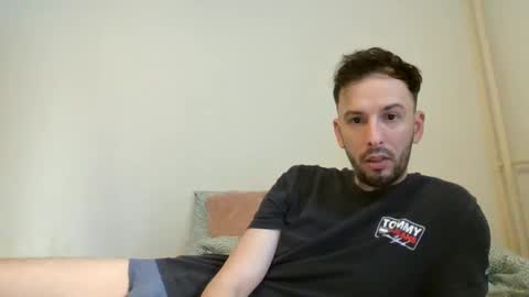 Snapshot of ares_candy chatting on January 27, 2025, 9:44 am Ares Candy online show from January 27, 2025, 9:44 am