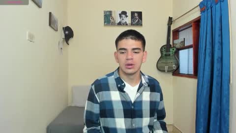 Snapshot of ares_johnsonn chatting on February 4, 2025, 2:53 pm Ares online show from February 4, 2025, 2:53 pm