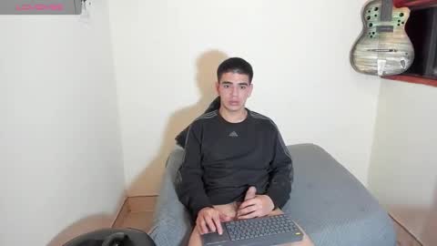 Snapshot of ares_johnsonn chatting on February 8, 2025, 8:31 am Ares online show from February 8, 2025, 8:31 am