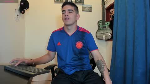 Snapshot of ares_johnsonn chatting on March 3, 2025, 6:55 pm Ares online show from March 3, 2025, 6:55 pm