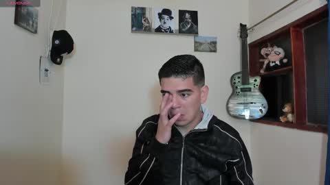 Snapshot of ares_johnsonn chatting on March 4, 2025, 12:22 pm Ares online show from March 4, 2025, 12:22 pm