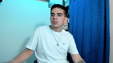 Snapshot of ares_johnsonn chatting on March 8, 2025, 5:11 pm Ares online show from March 8, 2025, 5:11 pm