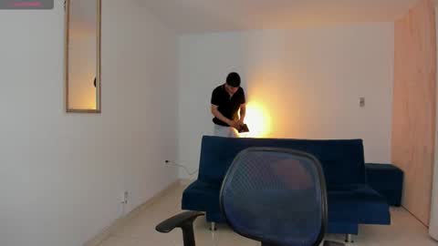 Snapshot of ares_johnsonn chatting on September 29, 2025, 11:37 am Ares online show from September 29, 2025, 11:37 am