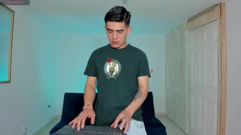 Snapshot of ares_johnsonn chatting on October 3, 2025, 4:15 pm Ares online show from October 3, 2025, 4:15 pm