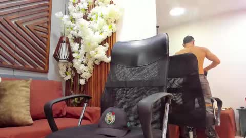 Snapshot of ares_stone chatting on November 28, 2025, 11:35 am Ares Stone online show from November 28, 2025, 11:35 am