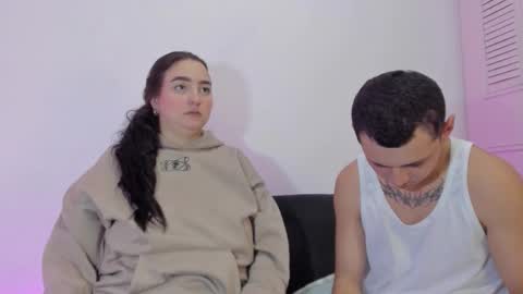 Snapshot of aresblue chatting on November 7, 2025, 6:57 am aresblue online show from November 7, 2025, 6:57 am