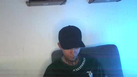Snapshot of aress_1 chatting on November 20, 2025, 4:34 am Ares online show from November 20, 2025, 4:34 am