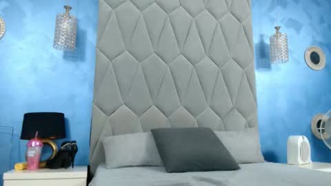 Snapshot of aretialisya chatting on September 23, 2025, 5:21 am aretialisya online show from September 23, 2025, 5:21 am