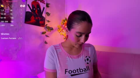 Snapshot of ari_baker chatting on February 4, 2025, 9:20 pm Arianna Baker online show from February 4, 2025, 9:20 pm