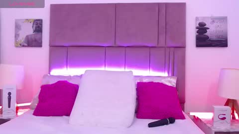 Snapshot of ari_james chatting on January 23, 2025, 4:48 pm Ahri James online show from January 23, 2025, 4:48 pm