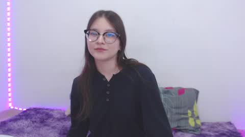 Snapshot of ari_james chatting on September 26, 2025, 9:35 am Ahri James online show from September 26, 2025, 9:35 am