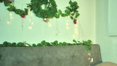 Snapshot of ari_kat666 chatting on December 20, 2024, 2:30 am ari online show from December 20, 2024, 2:30 am