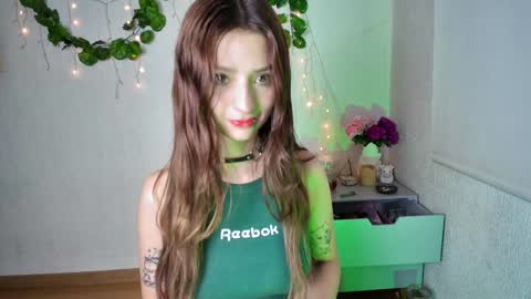 Snapshot of ari_kat666 chatting on February 7, 2025, 4:37 am ari online show from February 7, 2025, 4:37 am