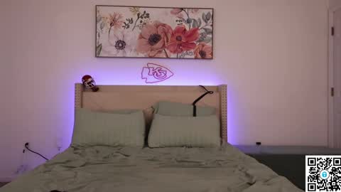 Snapshot of ari_lovexo chatting on March 3, 2025, 1:42 am Ari and Penn online show from March 3, 2025, 1:42 am