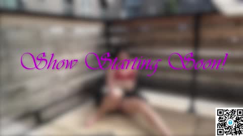 Snapshot of ari_lovexo chatting on September 20, 2025, 8:43 pm Ari and Penn online show from September 20, 2025, 8:43 pm