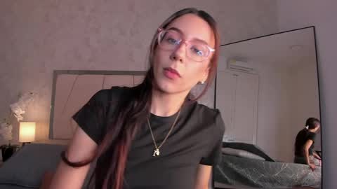 Ari Wilde online show from May 13, 2026, 12:02 pm