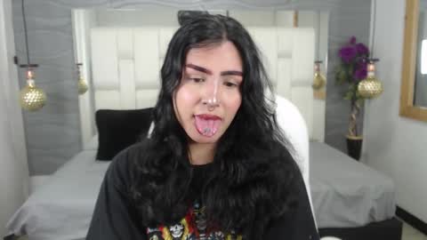 Snapshot of aria07_ chatting on March 3, 2025, 11:46 pm Ari online show from March 3, 2025, 11:46 pm