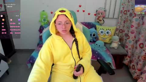 Snapshot of aria_alaia chatting on March 12, 2025, 1:47 am Linda online show from March 12, 2025, 1:47 am