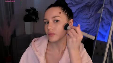 aria_mila online show from March 18, 2026, 2:47 am