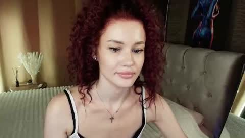aria_mila online show from June 24, 2026, 1:43 pm