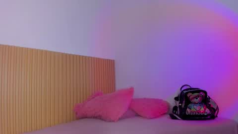 Aria Millers  online show from February 14, 2026, 11:07 am