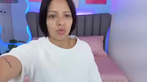 Aria online show from November 14, 2025, 3:11 pm