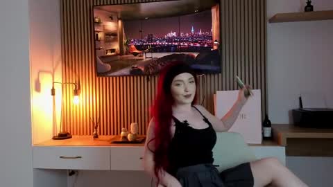 Ariaa online show from June 1, 2026, 8:10 pm