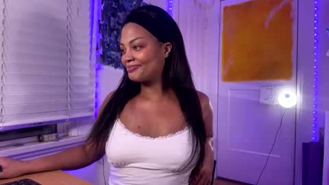 Aria Atelier online show from September 24, 2025, 8:06 am