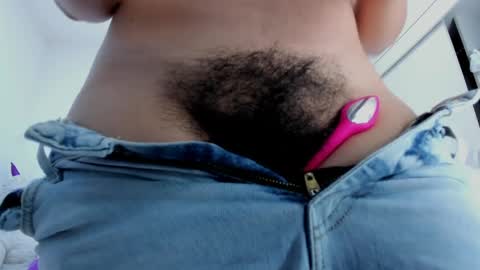 ariacoral online show from April 10, 2026, 1:27 pm