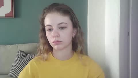 Snapshot of ariacreazy chatting on September 15, 2025, 6:35 am AriaCreazy online show from September 15, 2025, 6:35 am