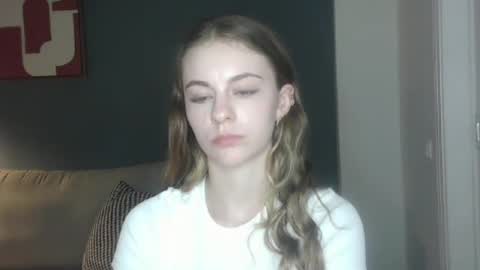 Snapshot of ariacreazy chatting on September 25, 2025, 8:34 pm AriaCreazy online show from September 25, 2025, 8:34 pm