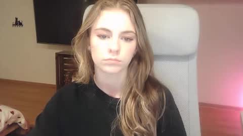 Snapshot of ariacreazy chatting on November 9, 2025, 9:24 pm AriaCreazy online show from November 9, 2025, 9:24 pm