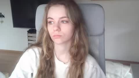 Snapshot of ariacreazy chatting on March 1, 2026, 8:27 am AriaCreazy online show from March 1, 2026, 8:27 am