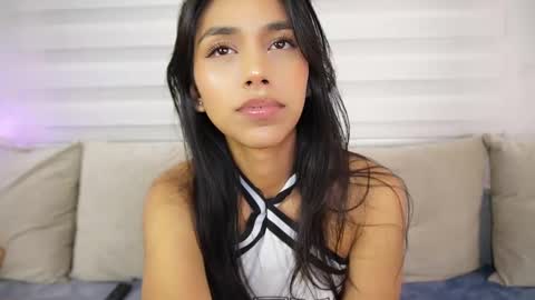 Snapshot of ariadna5 chatting on February 12, 2025, 8:06 am ARIADNA online show from February 12, 2025, 8:06 am