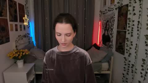 Snapshot of ariadna_s chatting on September 13, 2025, 10:20 pm Ariadna online show from September 13, 2025, 10:20 pm