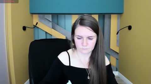 Snapshot of ariagrays chatting on October 6, 2025, 1:19 pm AriaGray online show from October 6, 2025, 1:19 pm