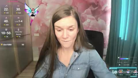 Snapshot of ariagrays chatting on October 29, 2025, 8:16 am AriaGray online show from October 29, 2025, 8:16 am