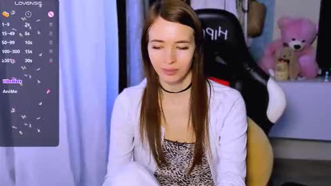 Snapshot of ariamill chatting on September 28, 2025, 5:46 am Ari online show from September 28, 2025, 5:46 am