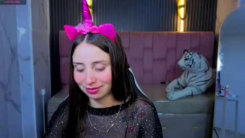 ariana18_b online show from April 14, 2026, 12:55 pm