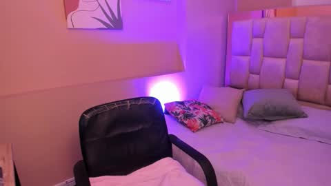 Snapshot of ariana__clauss chatting on October 14, 2025, 9:04 pm ariana__clauss online show from October 14, 2025, 9:04 pm