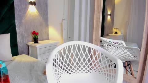 Snapshot of ariana_ceballos chatting on December 2, 2024, 2:52 pm ARIANA online show from December 2, 2024, 2:52 pm